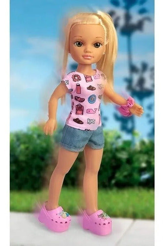 Muñeca Nancy Con Zapatos Roller 17108