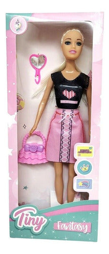 Muñeca Tiny Fashion Con Accesorios Sebigus 53389